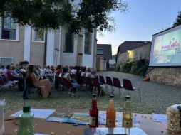 Ferien(s)pass 2024: Auf  nach GNAS zu MeinBezirk.at - Sommerkino