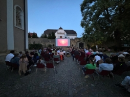 Ferien(s)pass 2024: Auf  nach GNAS zu MeinBezirk.at - Sommerkino